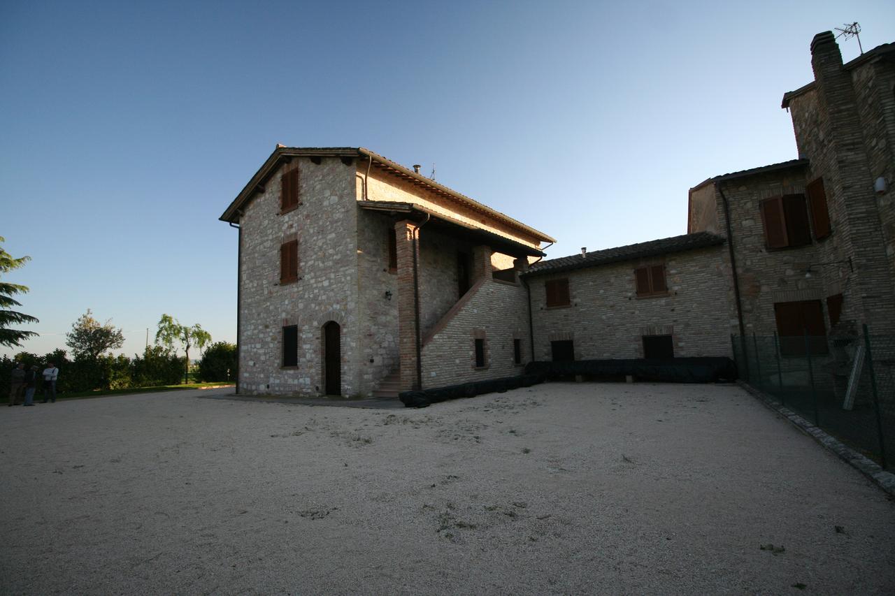 Agriturismo"Il Sagrato Di Assisi" Appartamenti,Camere Eksteriør bilde