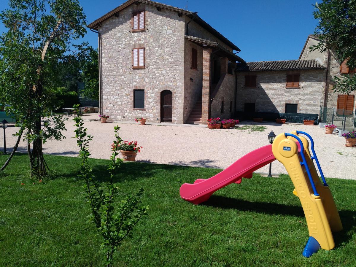 Agriturismo"Il Sagrato Di Assisi" Appartamenti,Camere Eksteriør bilde